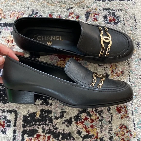 CHANEL シャネル CCストラップレザー パンプス黒size35C s-l400.jpg